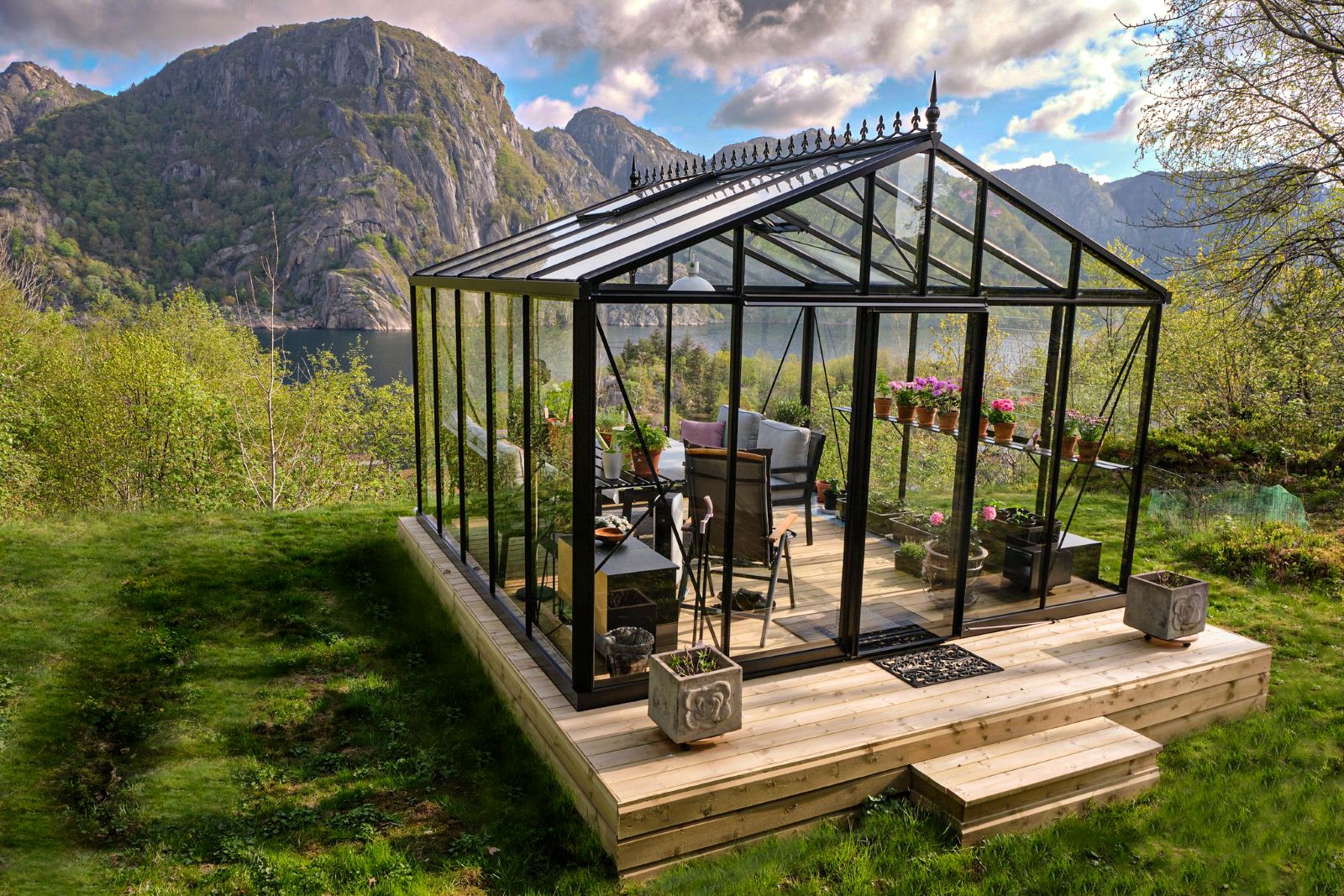 Tuinkamer   384 M X 384 M 